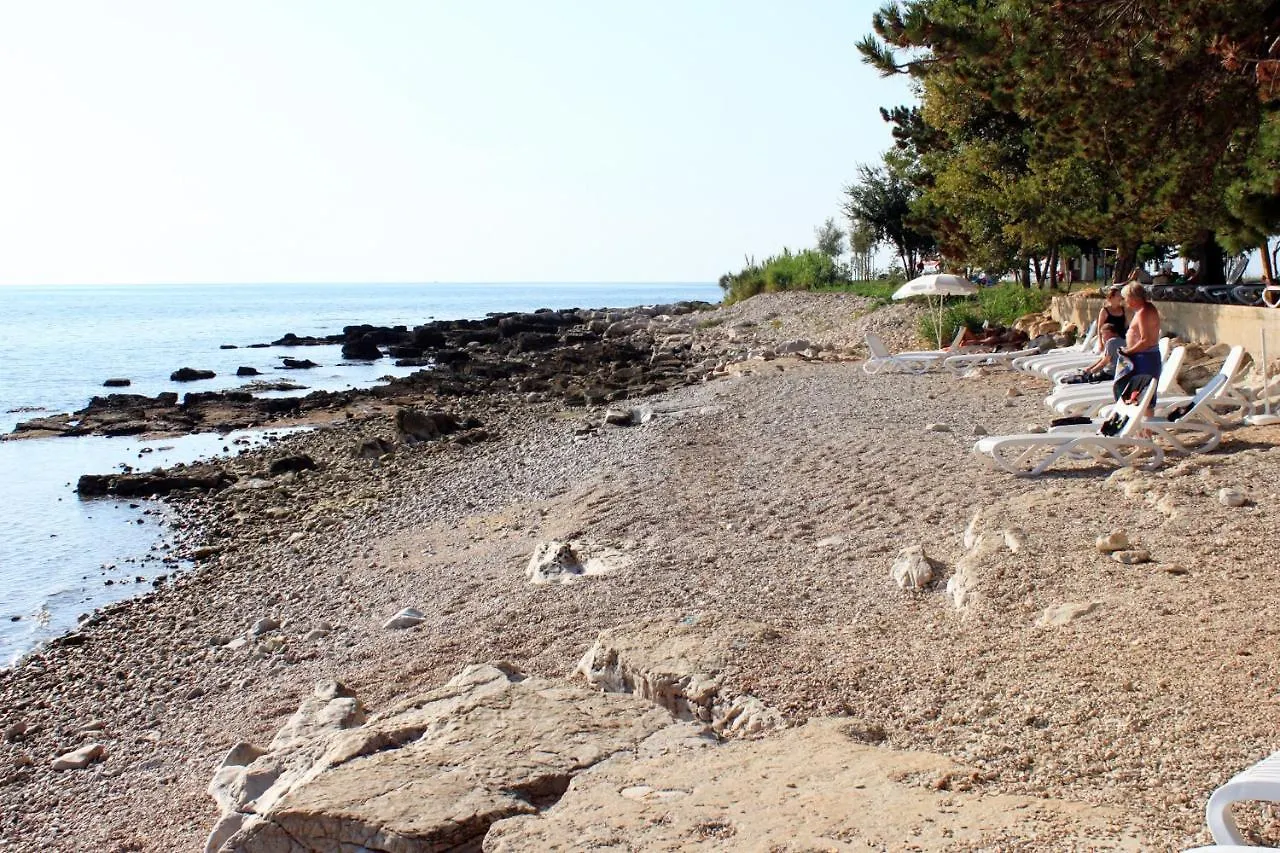 Apartments With A Parking Space Zambratija, Umag - 21176 Savudrija