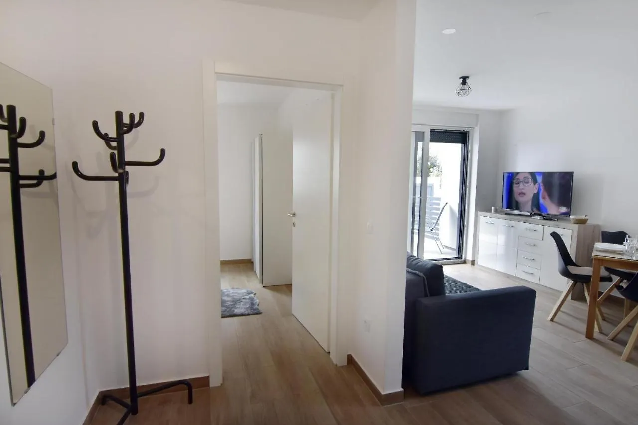 Apartments With A Parking Space Zambratija, Umag - 21176 Savudrija